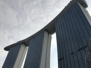 マリーナベイサンズに簡単チェックイン　チェックインは難しくない　日本人対応カウンターあり