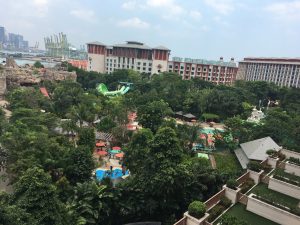 セントーサ島のエクアリウスホテルでリゾート気分を満喫