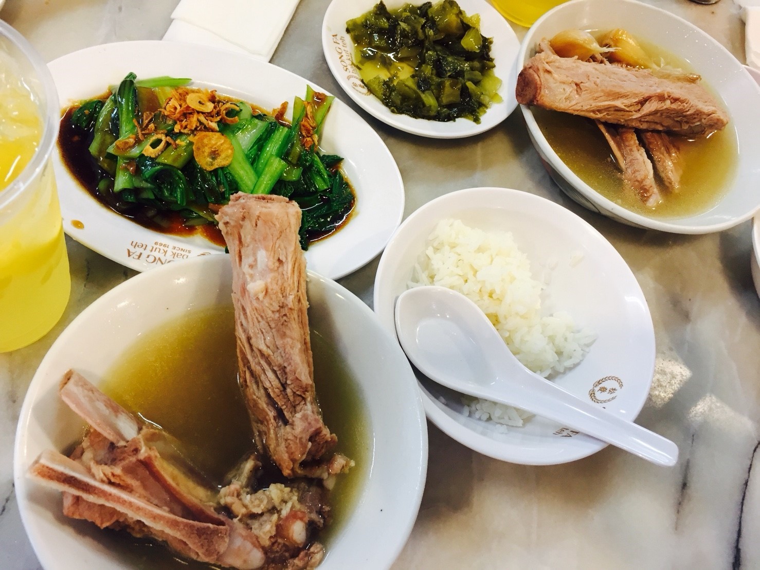 ポークリブの肉骨茶